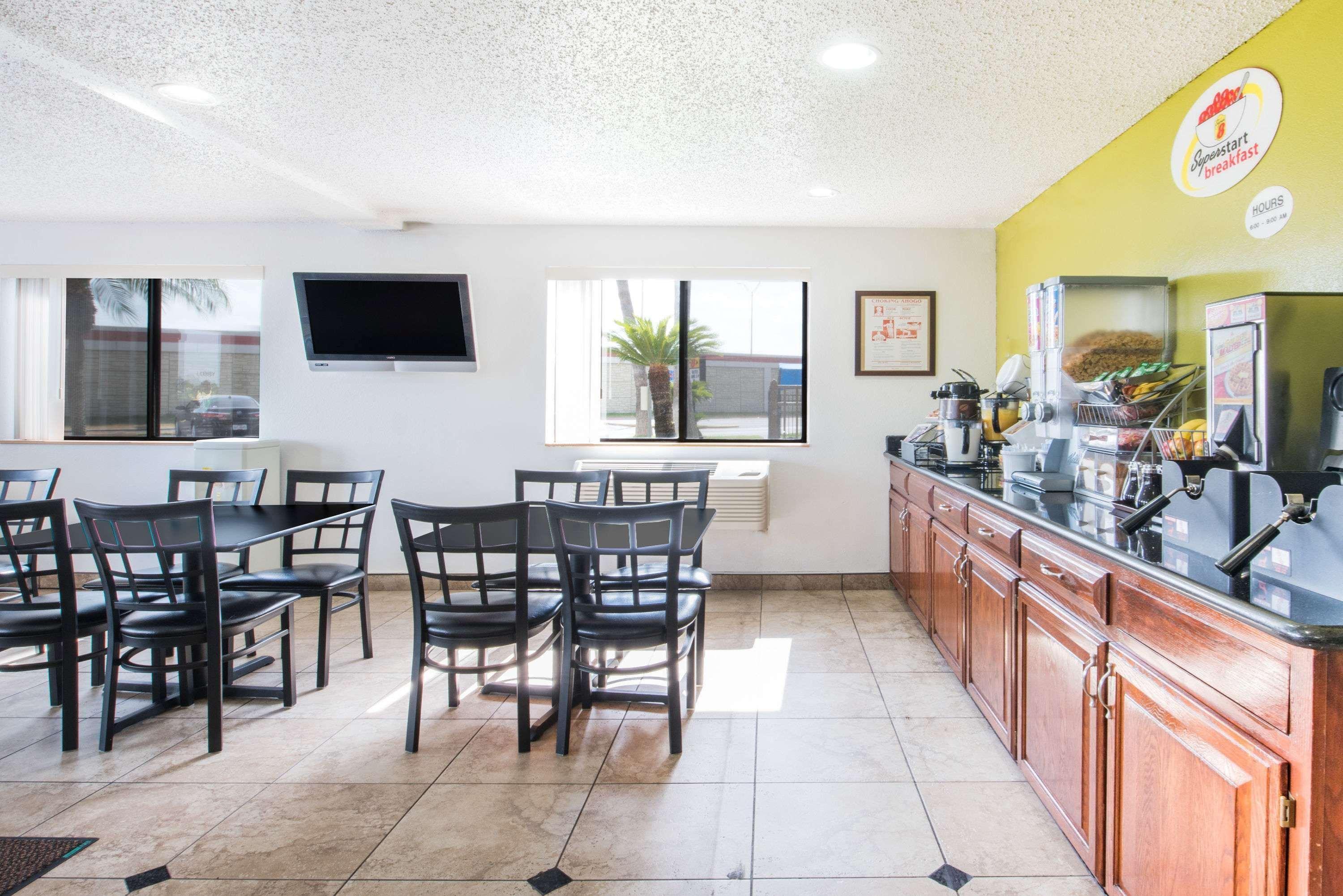 Super 8 By Wyndham Harlingen Tx Ξενοδοχείο Εξωτερικό φωτογραφία