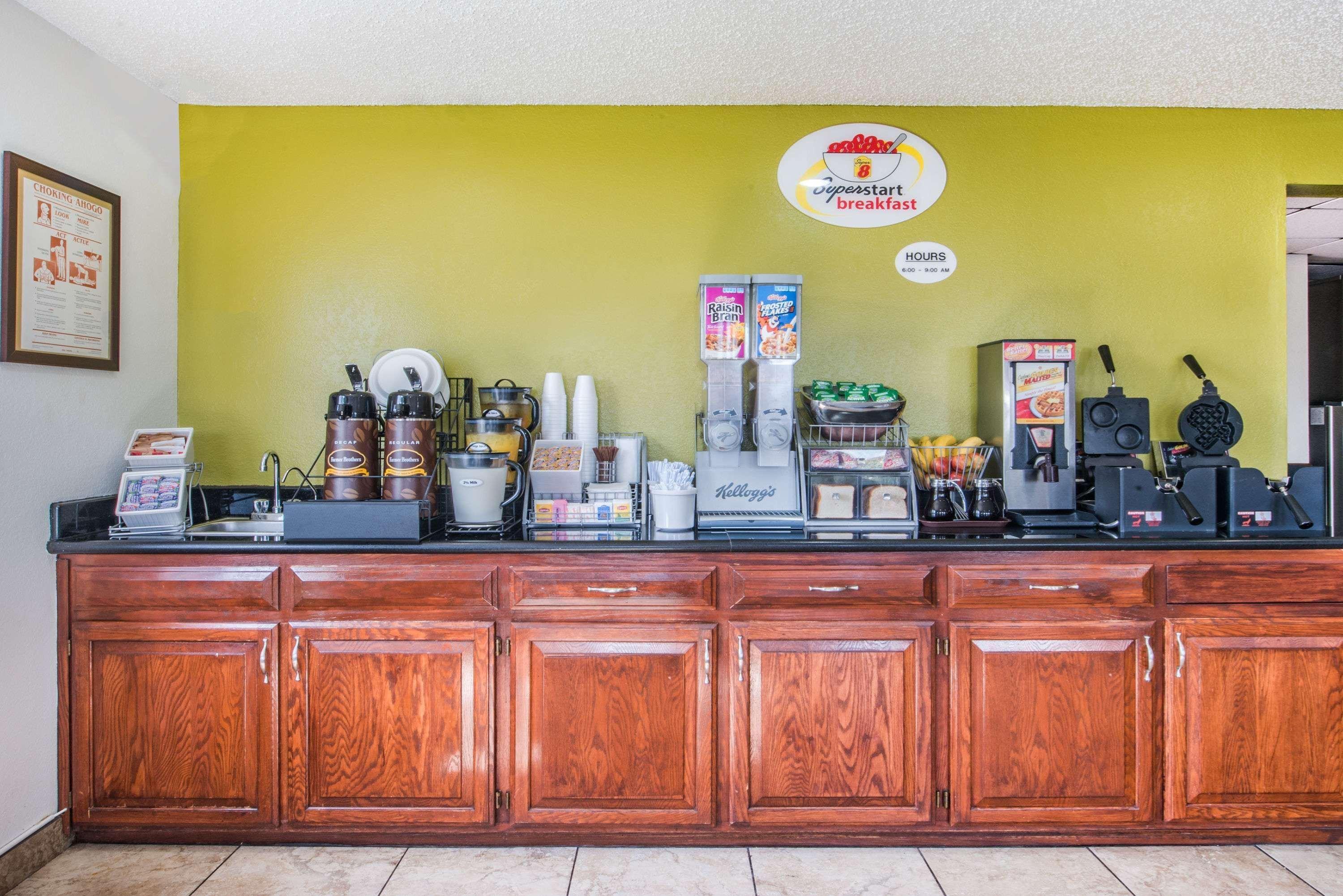 Super 8 By Wyndham Harlingen Tx Ξενοδοχείο Εξωτερικό φωτογραφία