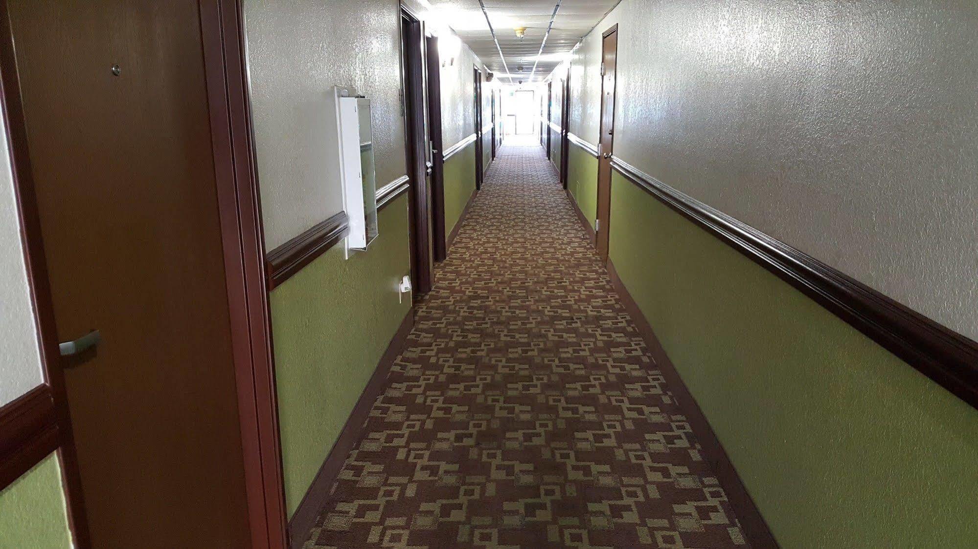 Super 8 By Wyndham Harlingen Tx Ξενοδοχείο Εξωτερικό φωτογραφία